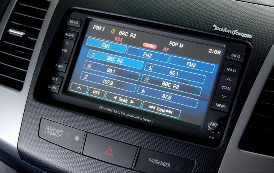  Mitsubishi Outlander 2005 года  (фото 37 из 77)